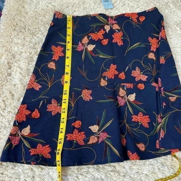 Loft Womens Floral Mini Skirt size XS petite - Picture 10 of 10